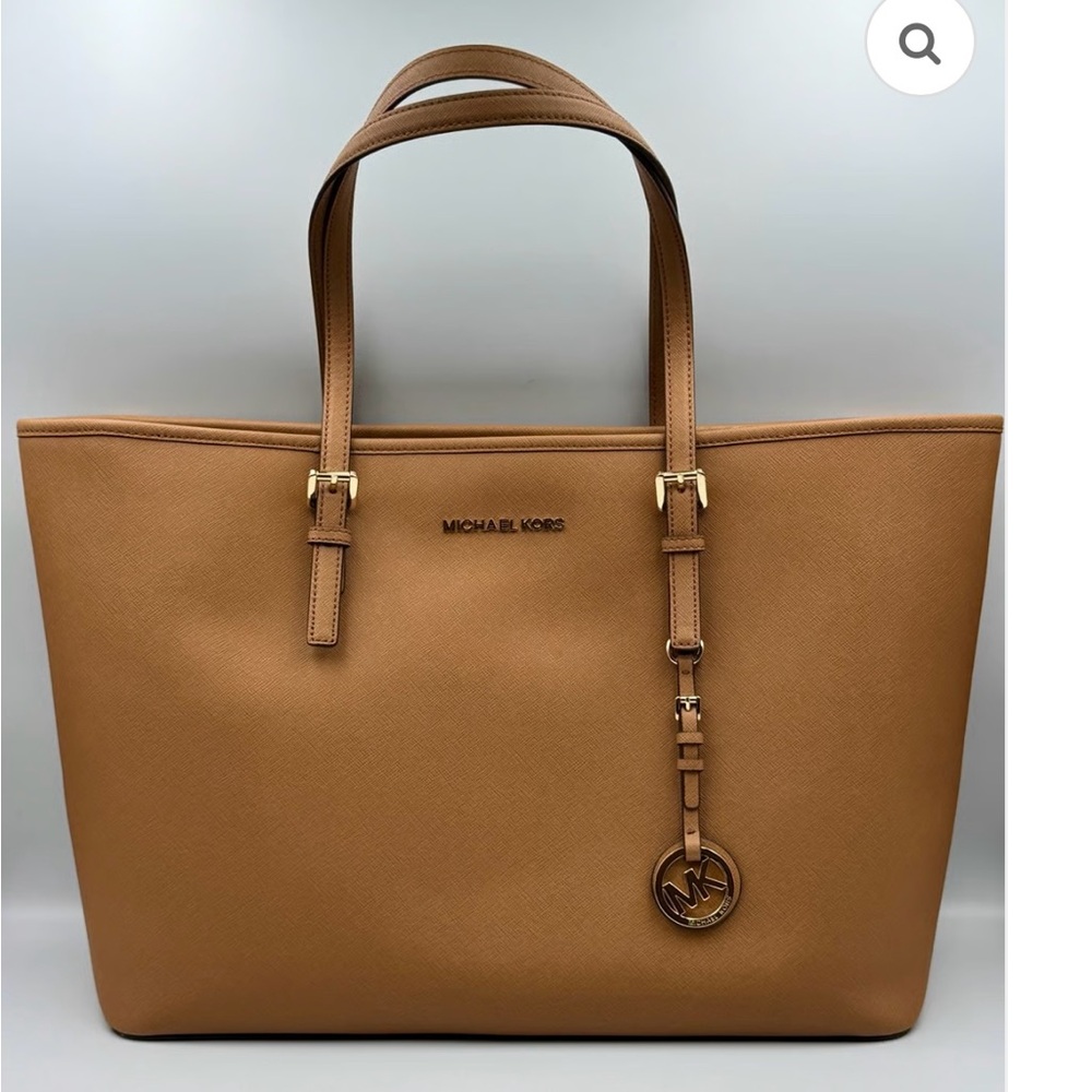 Michael Kors Jet Set Travel Large 19"'x11" Saffiano
Leather Tote Bag Purse